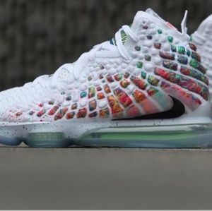 Lebron 17 air command force